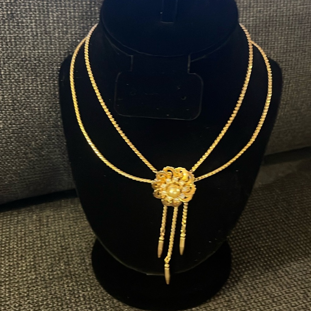 Gold Choker necklace  with pearl and rhinestones .